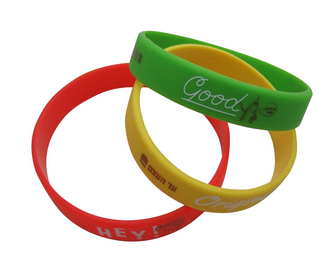 צמידי סיליקון ממותגים