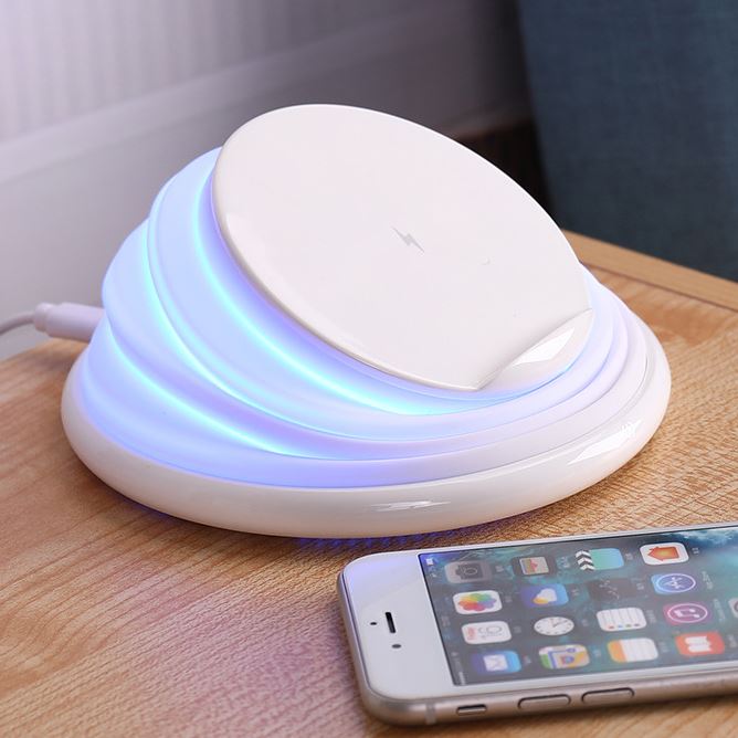 TC-1816 שטח טעינה שולחני בעל תאורה