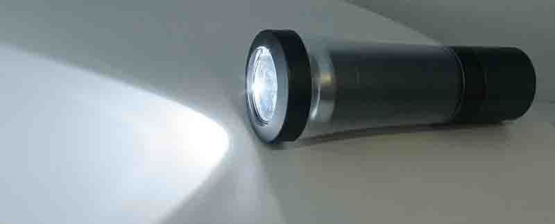 פנס מקצועי - נורת קרי TG-1010